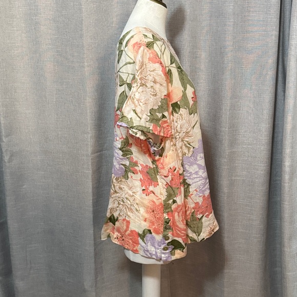 Joie Linen Blouse Style Short Sleeve T-Pastel Floral-Side Button Detail-XL-EUC - Picture 8 of 15